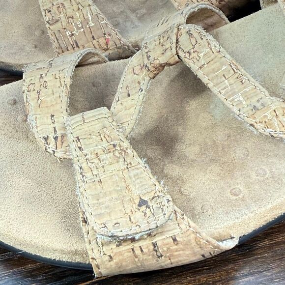 Vionic Women’s cork gold 3 way adjustable sandal size 8 - Picture 4 of 8